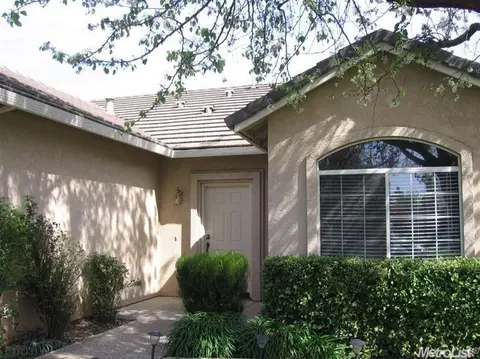 828 Eucalyptus Ct, Lodi, CA 95242 photo 2