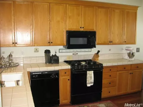 828 Eucalyptus Ct, Lodi, CA 95242 photo 6
