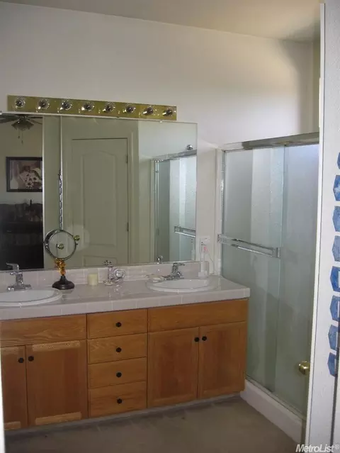 828 Eucalyptus Ct, Lodi, CA 95242 photo 16