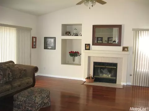 828 Eucalyptus Ct, Lodi, CA 95242 photo 4