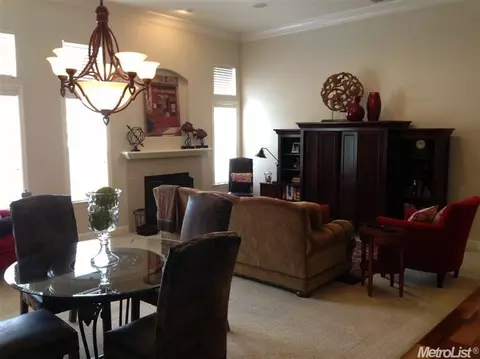 488 Poelstra Ct, Ripon, CA 95366 photo 2