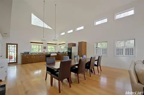 737 Eureka Ave, Davis, CA 95616 photo 5