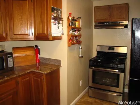 865 Thomsen, Lathrop, CA 95330 photo 5