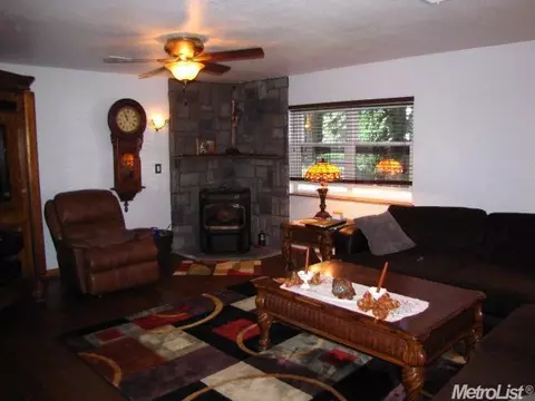 865 Thomsen, Lathrop, CA 95330 photo 3