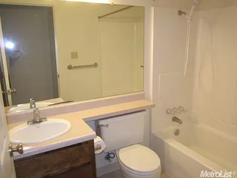 2900 Andre Ln #155, Turlock, CA 95382 photo 8