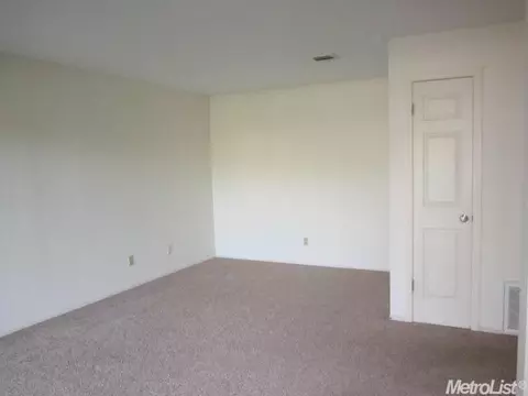 2900 Andre Ln #155, Turlock, CA 95382 photo 4