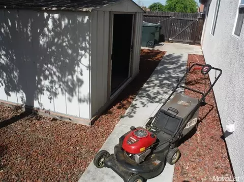 10989 Wethersfield Dr, Mather, CA 95655 photo 22