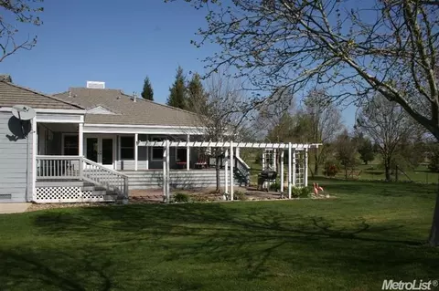 12290 Welch Rd, Wilton, CA 95693 photo 4