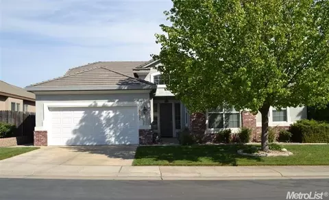 5727 Chaffey Ln, Carmichael, CA 95608 photo 1
