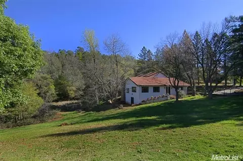 2551 Coefield Rd, Auburn, CA 95603 photo 3
