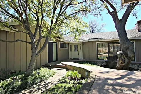 4832 North Ave, Carmichael, CA 95608 photo 1