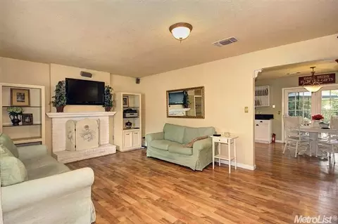 900 Arnold St, Davis, CA 95618 photo 5