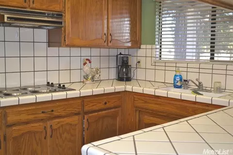 1655 Stanley Dr, Ripon, CA 95366 photo 3
