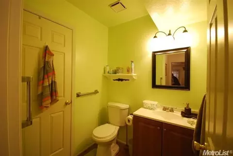 829 Champagne Ln, Modesto, CA 95351 photo 7