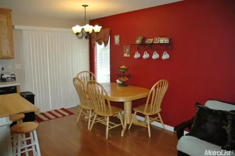 408 N Walnut Ave, Manteca, CA 95336 photo 5