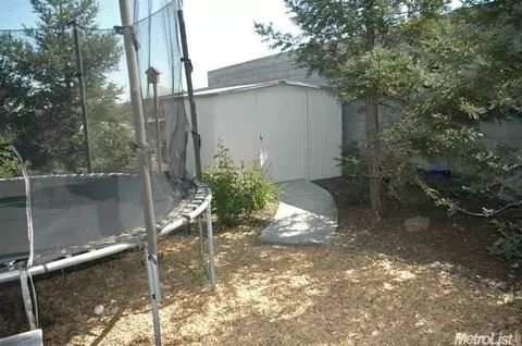 408 N Walnut Ave, Manteca, CA 95336 photo 18