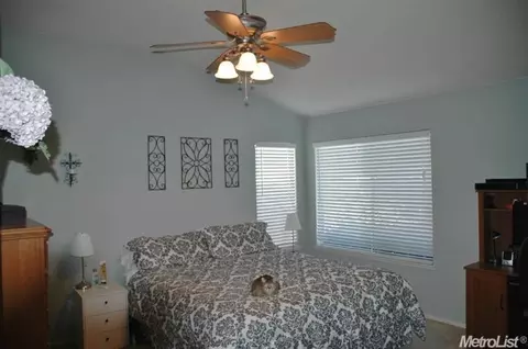 408 N Walnut Ave, Manteca, CA 95336 photo 7