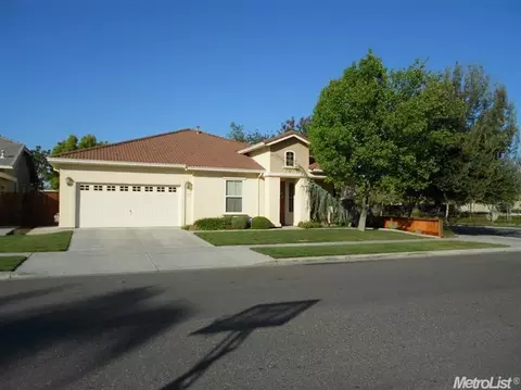 3317 Chandon Dr, Modesto, CA 95355 photo 1