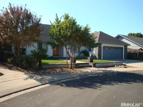 3420 Winchester Ct, Modesto, CA 95355 photo 2