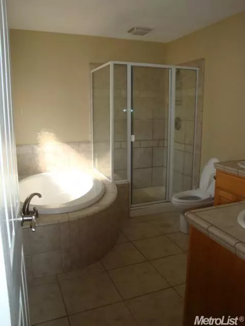 3420 Winchester Ct, Modesto, CA 95355 photo 12