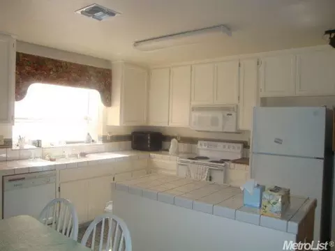 1500 Citrus Dr, Modesto, CA 95350 photo 8