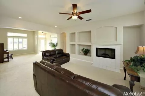 8945 Cape Windham Pl, Orangevale, CA 95662 photo 6