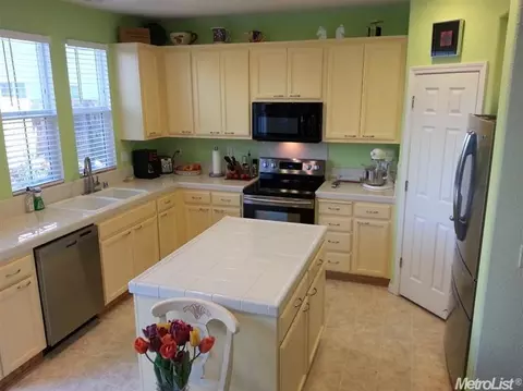 9454 Vintner Cir, Patterson, CA 95363 photo 1