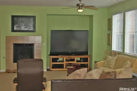9454 Vintner Cir, Patterson, CA 95363 photo 3