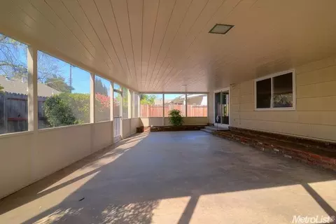 4900 Gibbons Dr, Carmichael, CA 95608 photo 14