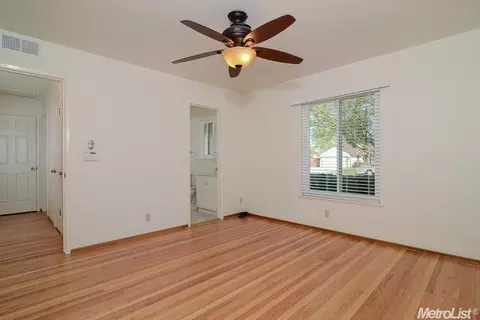 4900 Gibbons Dr, Carmichael, CA 95608 photo 4