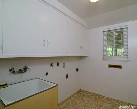 4900 Gibbons Dr, Carmichael, CA 95608 photo 9