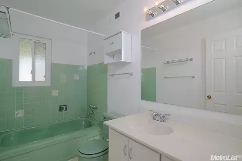 4900 Gibbons Dr, Carmichael, CA 95608 photo 8