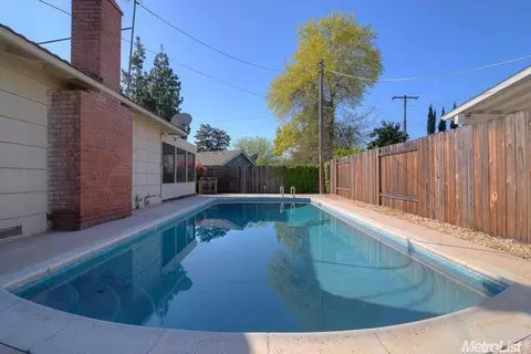 4900 Gibbons Dr, Carmichael, CA 95608 photo 16