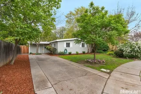 1210 Colgate Dr, Davis, CA 95616 photo 2