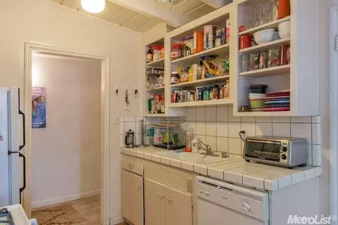 1210 Colgate Dr, Davis, CA 95616 photo 9