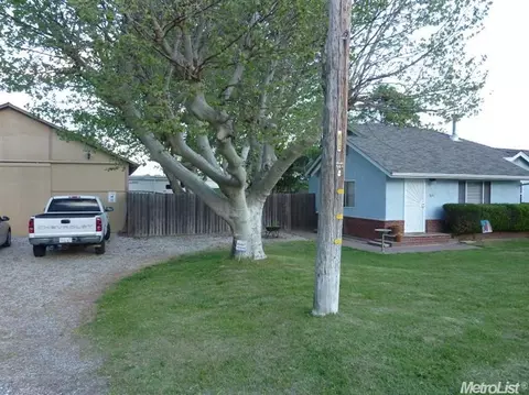 564 Root Rd, Modesto, CA 95357 photo 2