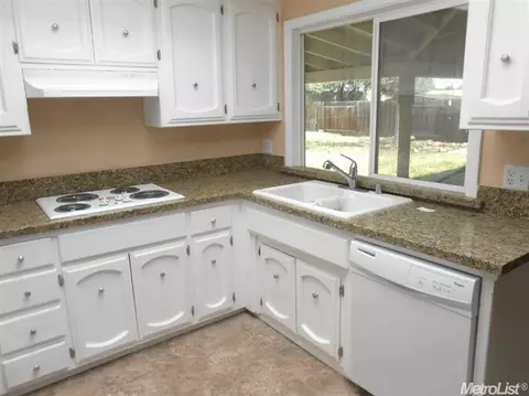 2717 Stoneridge, Modesto, CA 95355 photo 3