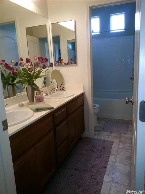 1537 Sturm Dr, Modesto, CA 95355 photo 13