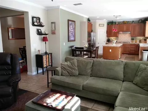 1537 Sturm Dr, Modesto, CA 95355 photo 4