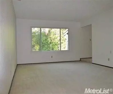 5907 Higgins St, Carmichael, CA 95608 photo 4