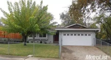 5907 Higgins St, Carmichael, CA 95608 photo 2