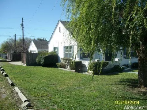 1302 Faustina, Modesto, CA 95351 photo 2
