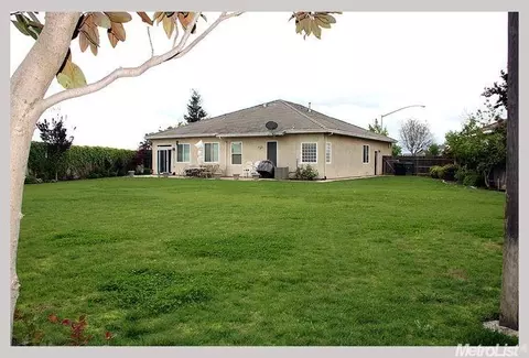3424 Shaye Ln, Modesto, CA 95355 photo 2