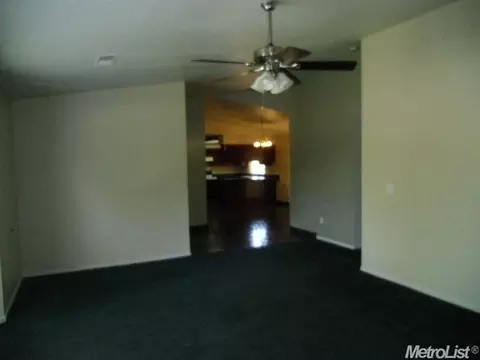 302 Ian Ct, Merced, CA 95341 photo 8