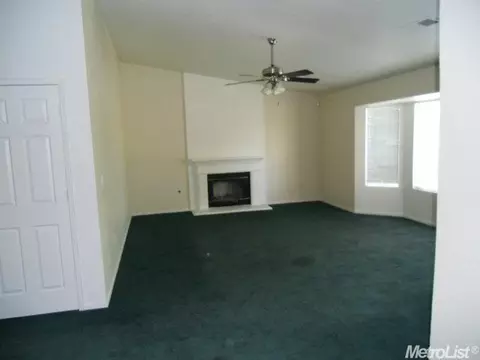 302 Ian Ct, Merced, CA 95341 photo 7