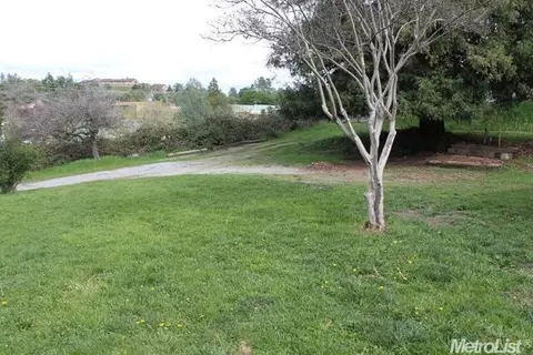 7490 Green Valley Rd, Placerville, CA 95667 photo 2