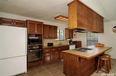 4249 Glenridge Dr, Carmichael, CA 95608 photo 2