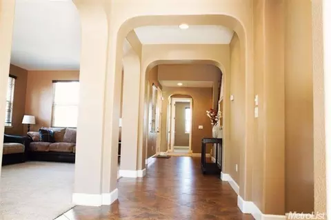 808 Bluestone Cir, Folsom, CA 95630 photo 4