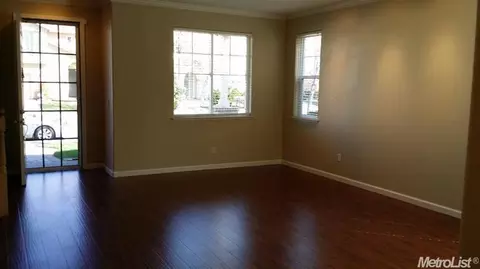 2268 Golden Leaf Ln, Tracy, CA 95377 photo 9