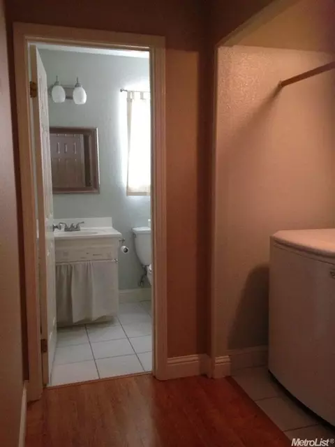 4126 Loch Dane Ct, Antelope, CA 95843 photo 5
